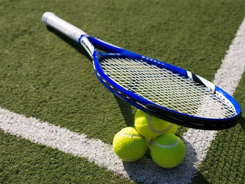 Busco gente para jugar al tenis