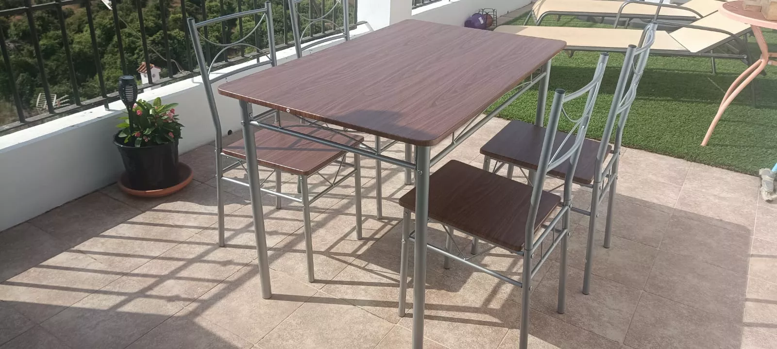 Miniatura 3 de Conjunto de mesa + 4 sillas