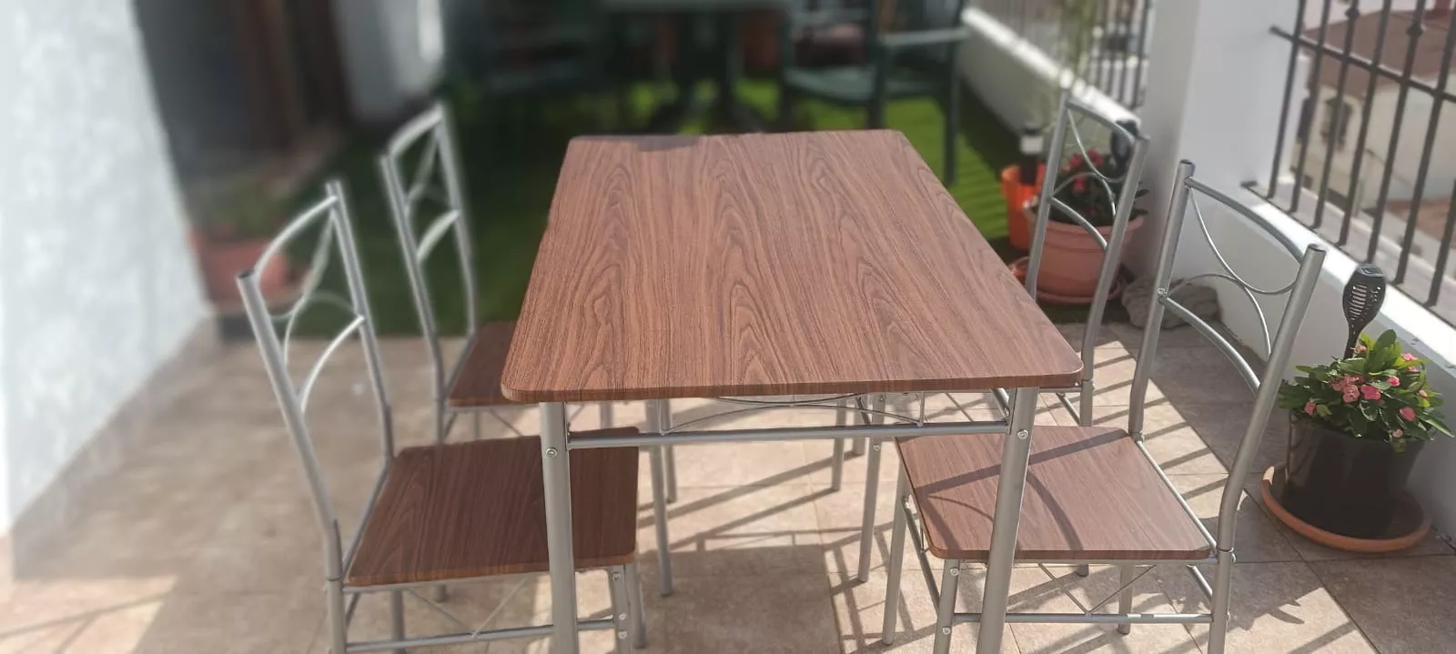 Miniatura 4 de Conjunto de mesa + 4 sillas